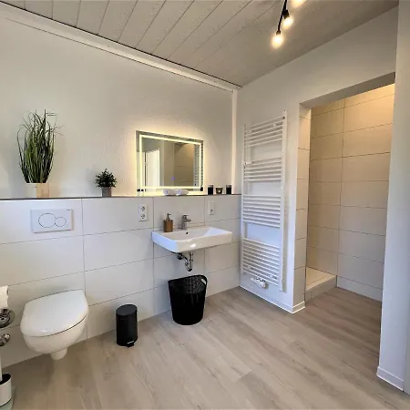 Appartamento Traumaussicht Kamin Balkon Burgblick 65 Zoll Tv Netflix Sky Joyn Lindenplatz Bullay Esterno foto