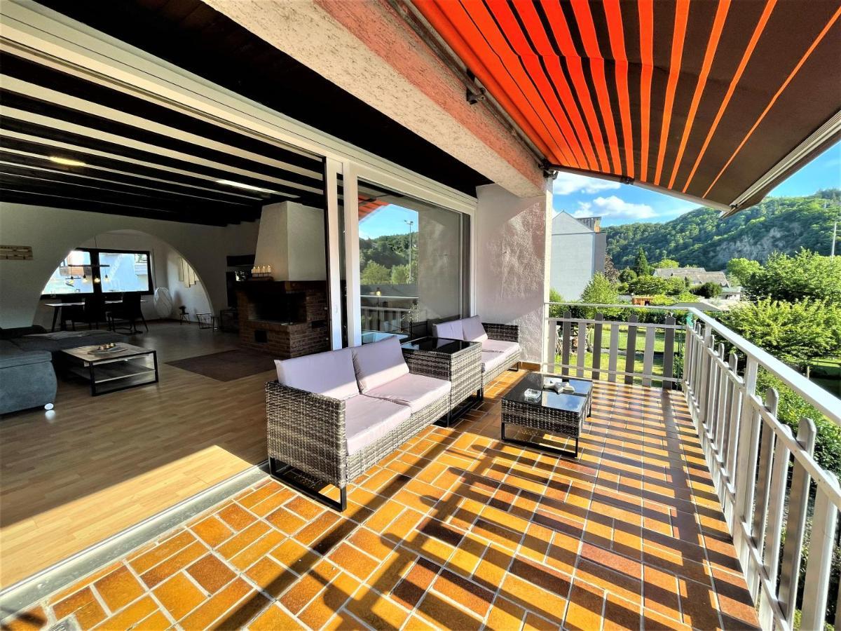 Apartment Traumaussicht Kamin Balkon Burgblick 65 Zoll Tv Netflix Sky Joyn Lindenplatz Bullay